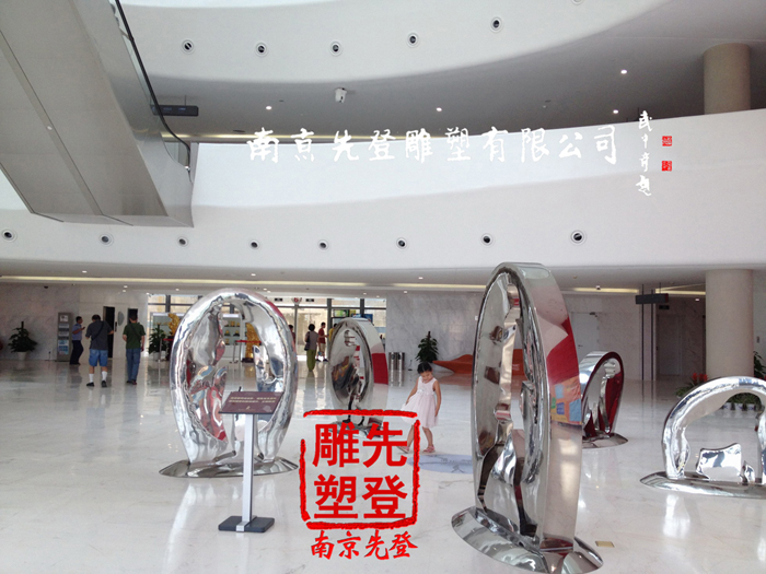 R治P䓵Щ